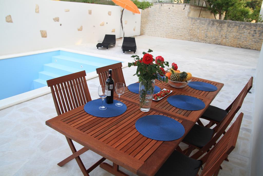 Holiday Apartment Rokov ซาดาร์ ภายนอก รูปภาพ